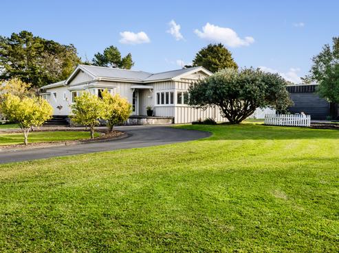 623 State Highway 16, Kumeu