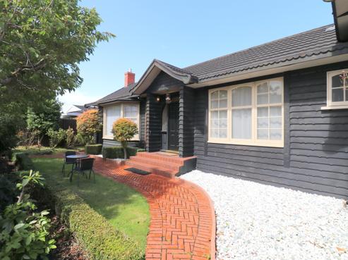 83 Herbert Street, Gladstone