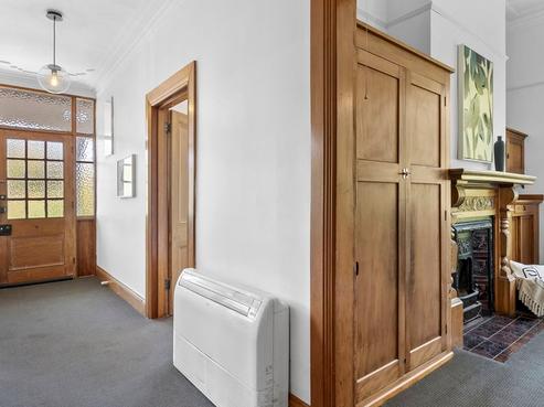 44 Leven Street, Roslyn