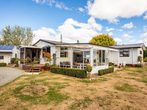 128 Kerrytown Road, Levels
