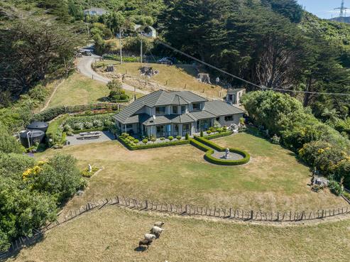 174 Makara Road, Makara