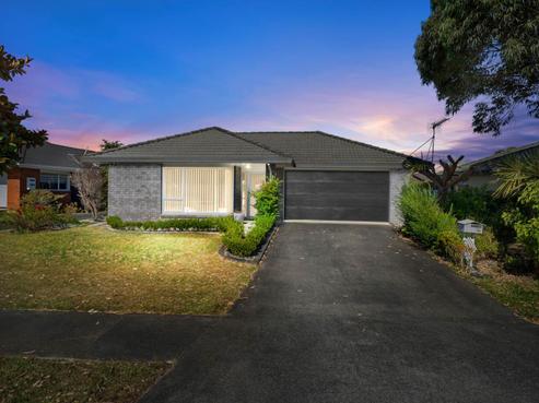 1/71 Frank Nobilo Drive, Golflands