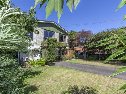 19 Dale Road, Raumati South