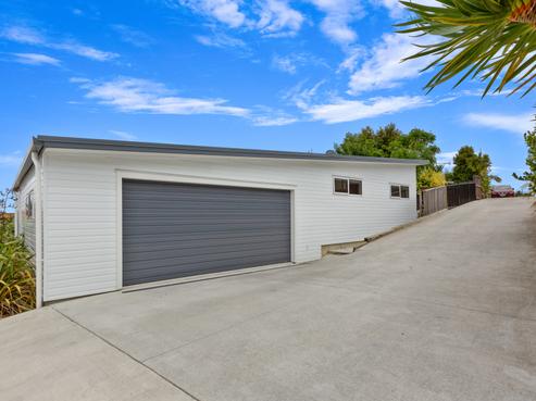 36A Brian Crescent, Stanmore Bay
