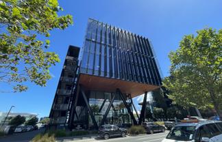 Quad 7 - Premium Office Solution