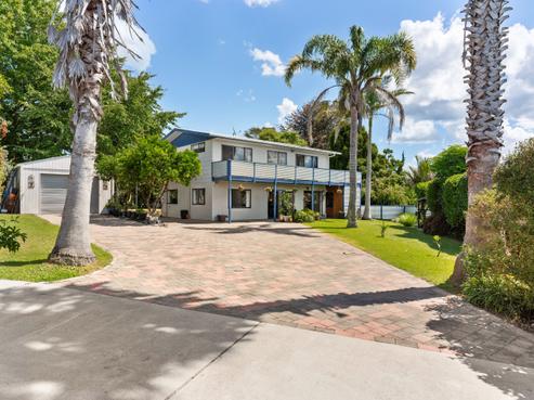 101 Bruce Wallace Place, Whangamata