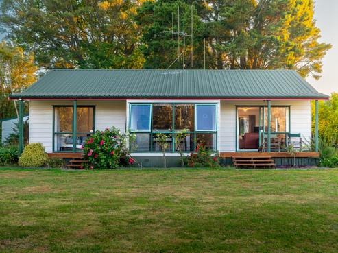 27 Lee Road, Burbush