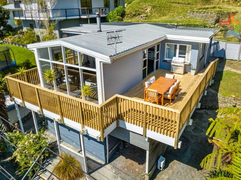 27 Foster Crescent, Belmont