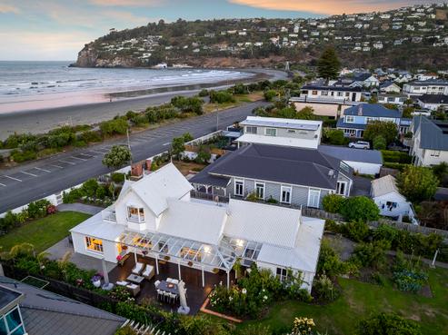 74 Esplanade, Sumner