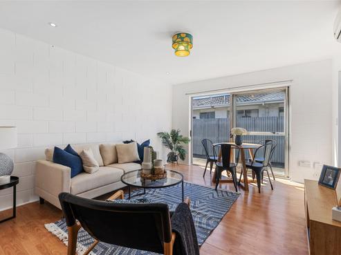 2/40 Longfellow Street, Sydenham