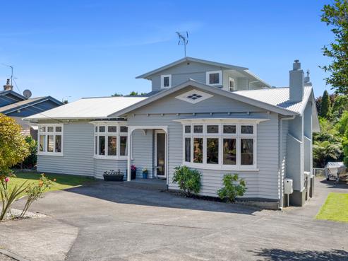 47 Waiwaka Terrace, Strandon