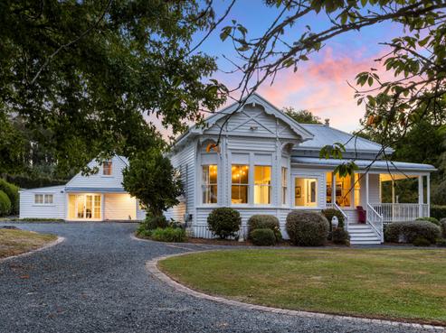 1073 Kahikatea Flat Road, Waitoki