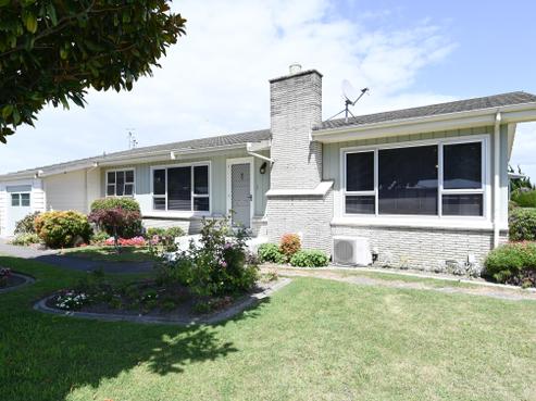 342 Kennedy Road, Pirimai