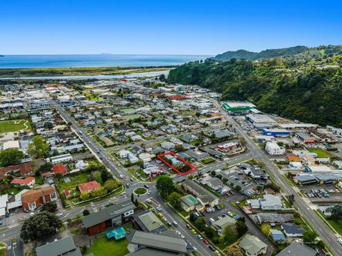 12 Domain Road, Whakatane