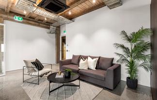 Luxurious City Office Space with Reduced Rental