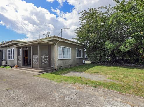 222 Mayfair Avenue, Mayfair