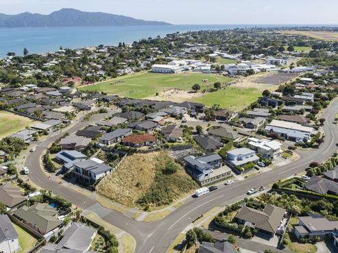57 Hillcrest Road, Raumati Beach