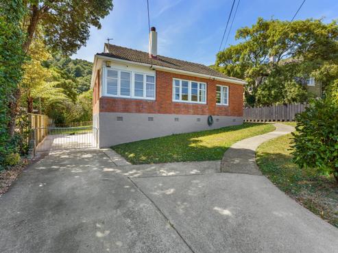 51 Wilkie Crescent, Naenae