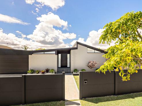 110 Marina View Drive, West Harbour