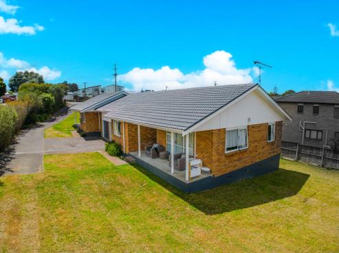 91 Triangle Road, Massey