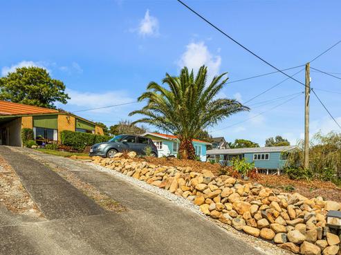 13 Surf Road, Stanmore Bay