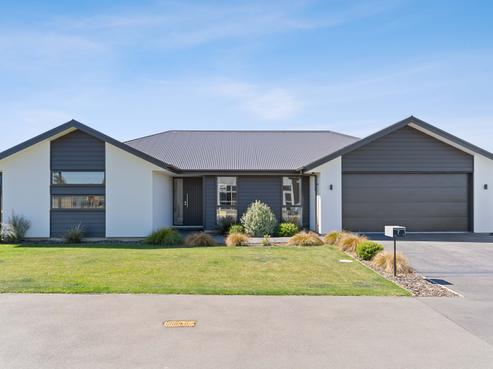 7 Russ Drive, Lincoln