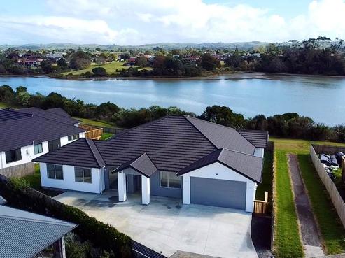 46 Harbour Crest Drive, Waiuku