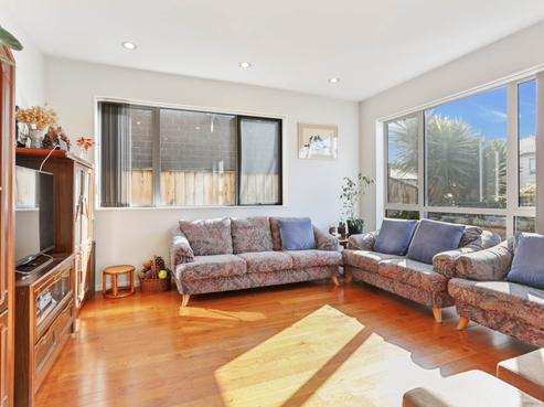 5 Palazzo Close, Flat Bush