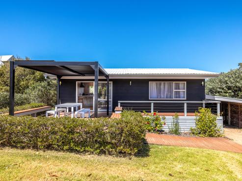 4 Hartley Avenue, Onetangi