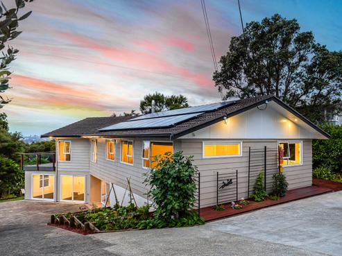 7 Awhiorangi Promenade, Swanson