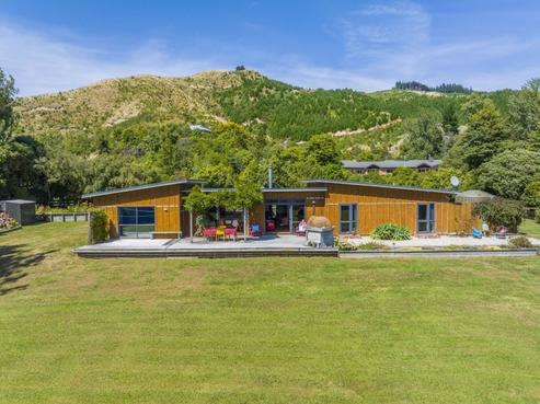 45 Mahaki Road, Paraparaumu