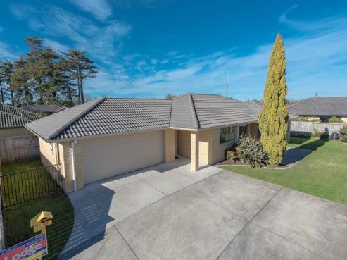 20 Nobleman Place, Hamilton East