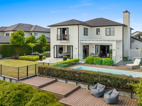 57 Milano Boulevard, Karaka