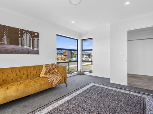 8 Kotua Street, Woodend