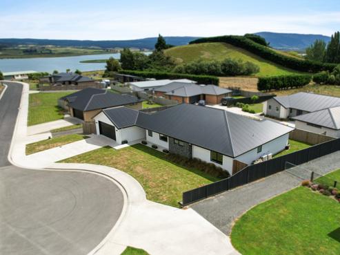 17 Mallard Drive, Waihola