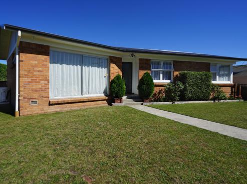 18 Macmurdo Avenue, Glenview