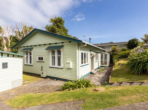 6 Calvert Road, Moturoa