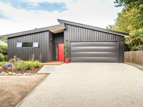 10 Achray Street, Waiau
