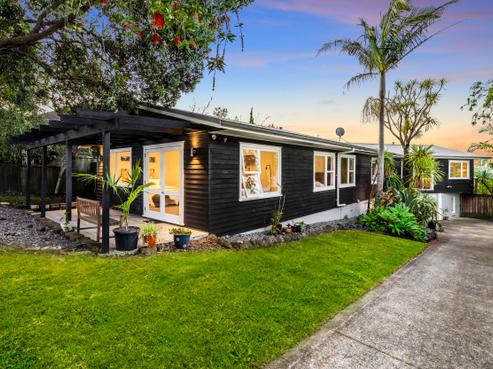 49 Pembroke Crescent, Glendowie