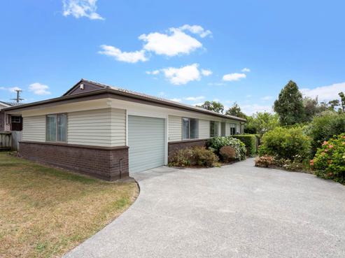 4 Fitzwater Place, Henderson