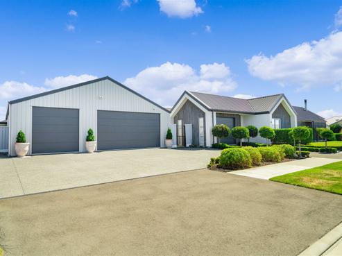43 Eastfield Drive, Lincoln
