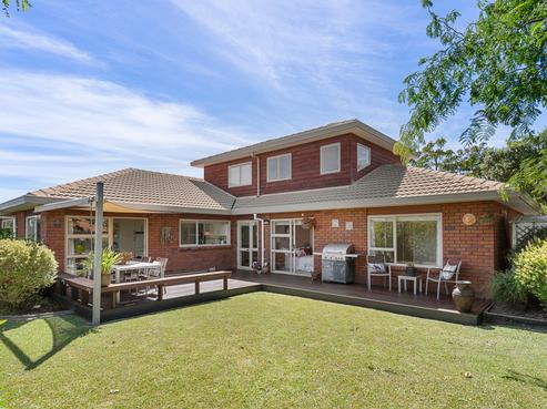 22 Jan Higgins Place, Golflands