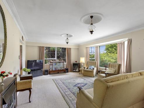 124 California Drive, Totara Park