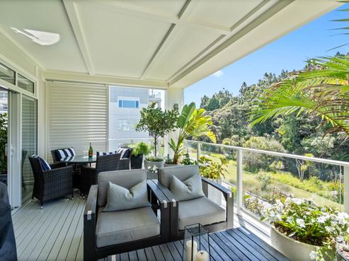 16 Eaves Bush Parade, Orewa