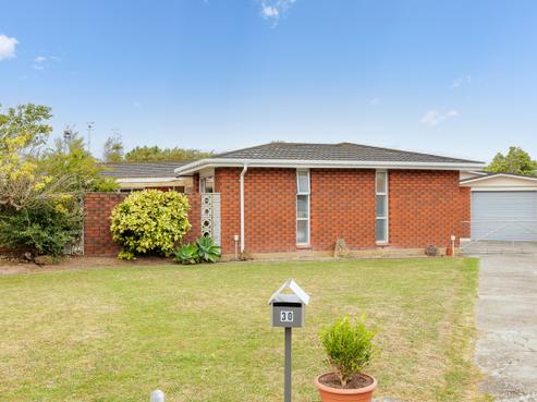 30 Battersea Place, Roslyn