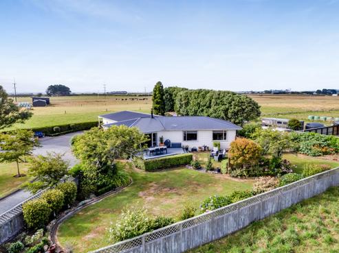 242 Tawhiti Road, Hawera