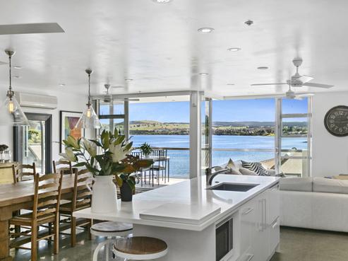 10/2 Lowell Place, Waipahihi