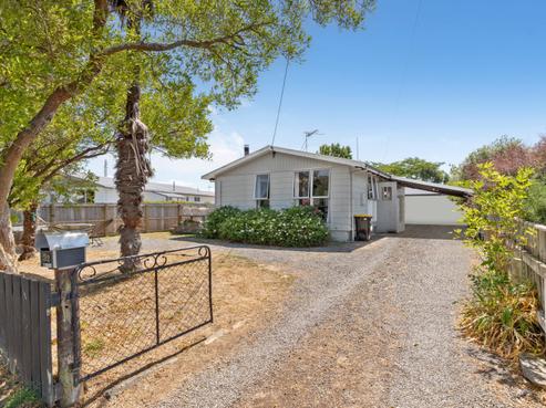 32 Philip Street, Carterton