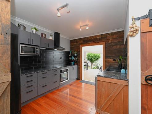2 Lowry Terrace, Marewa