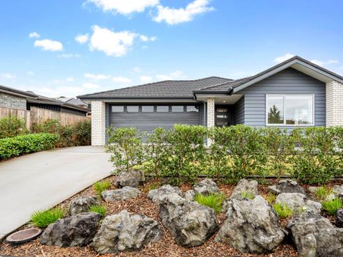8 Urumaraki Avenue, Helensville